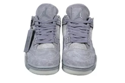 AIR JORDAN 4 x KAWS CINZA(7)