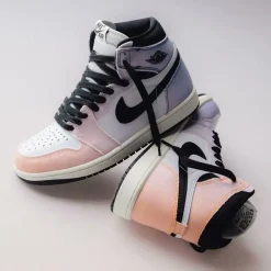 Air Jordan 1 Retro Alto OG Skyline-05