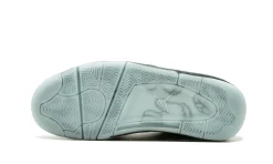 KAWS x Air Jordan 4 Noir SKU-930155-001(1)
