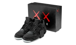 KAWS x Air Jordan 4 Noir SKU-930155-001(4)