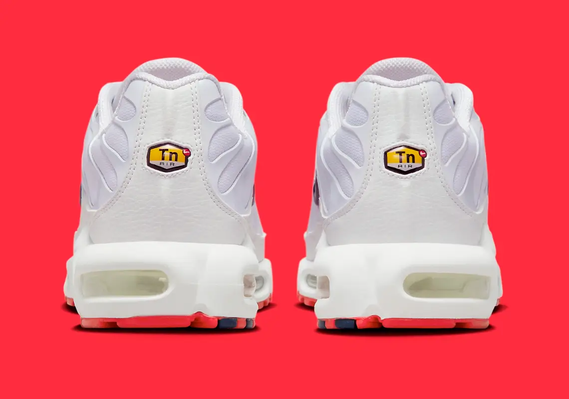 Nike Tn Air Max Plus Blanche Rouge - Sneakereu