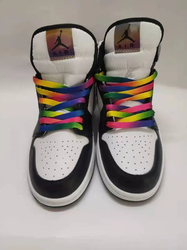 Air Jordan 1 Mid Heat Reactivo SKU-DM7802-100(9)