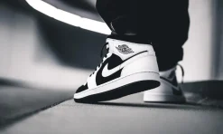 Air Jordan 1 Mid white black SKU-554724-113(1)