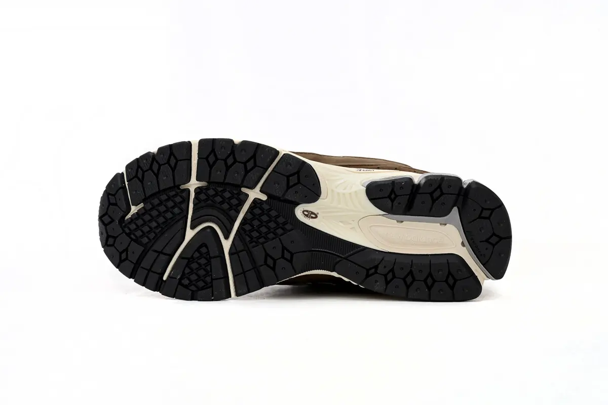 New Balance 2002R Marrom Cinza SKU-M2002RHS(11)