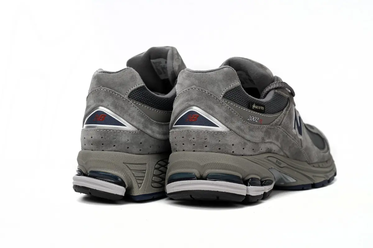 New Balance 2002R Cinza Acastanhado SKU-M2002RXC(12)