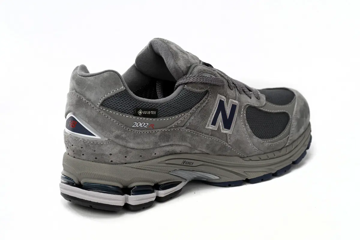 New Balance 2002R Cinza Acastanhado SKU-M2002RXC(5)