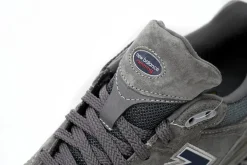 New Balance 2002R Cinza Acastanhado SKU-M2002RXC(6)
