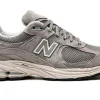 New Balance 2002R Gris Claro SKU-M2002RC