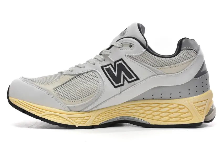 Thisisneverthat x New Balance 2002R Branco SKU-ML2002RT(1)
