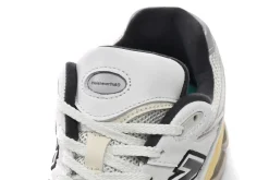 Thisisneverthat x New Balance 2002R Branco SKU-ML2002RT(15)