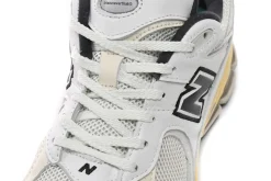 Thisisneverthat x New Balance 2002R Branco SKU-ML2002RT(16)