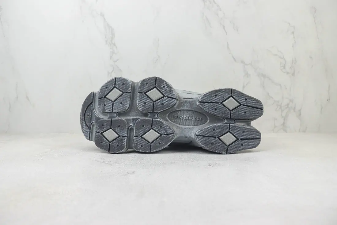 New Balance NB9060 IMÁN Gris SKU-U9060SG(5)