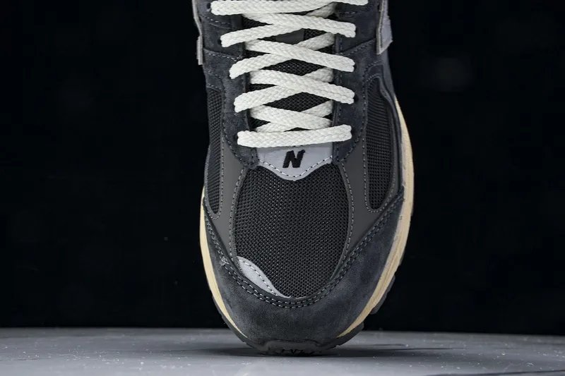 New Balance 2002R Zwart Donkergrijs SKU-M2002RHO(24).webp