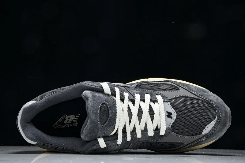 New Balance 2002R Zwart Donkergrijs SKU-M2002RHO(26).webp