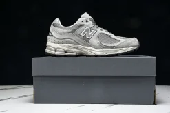 New Balance 2002R Marblehead Light Aluminio SKU-ML2002RC(5).webp