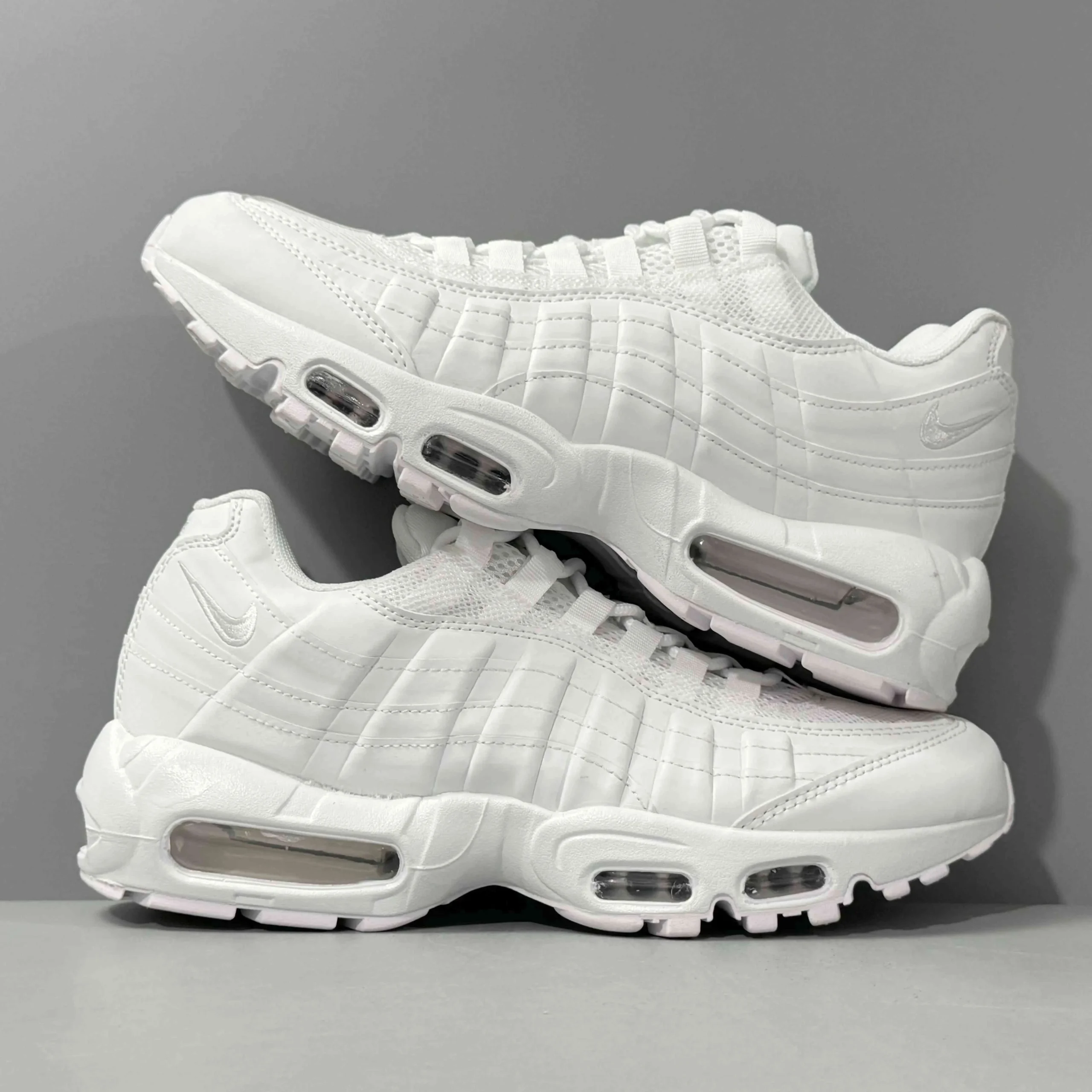 Nike Air Max 95 Essential Bianco Grigio Nebbia SKU-CT1268-100(1).webp
