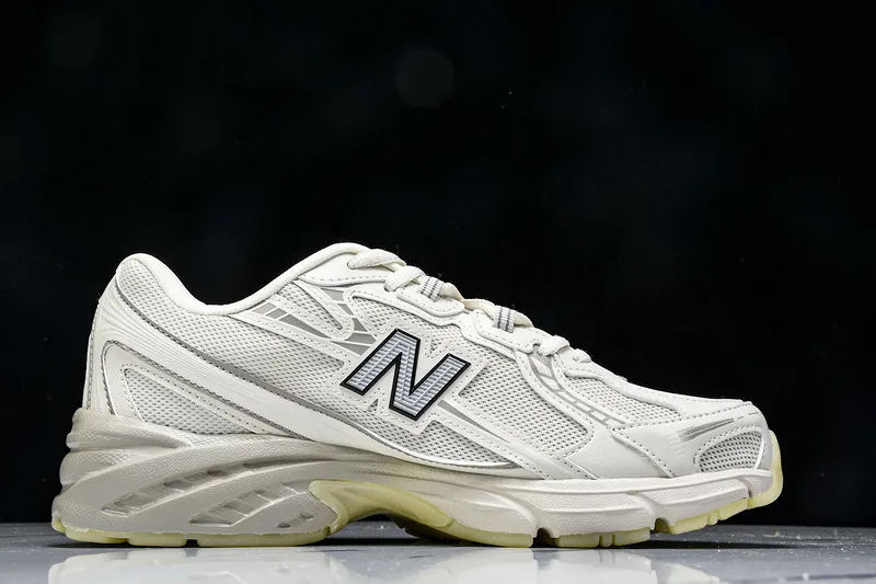 New Balance 740 Capodanno Lunare 2025 MOONBEAM SKU-U740LN1(27).webp