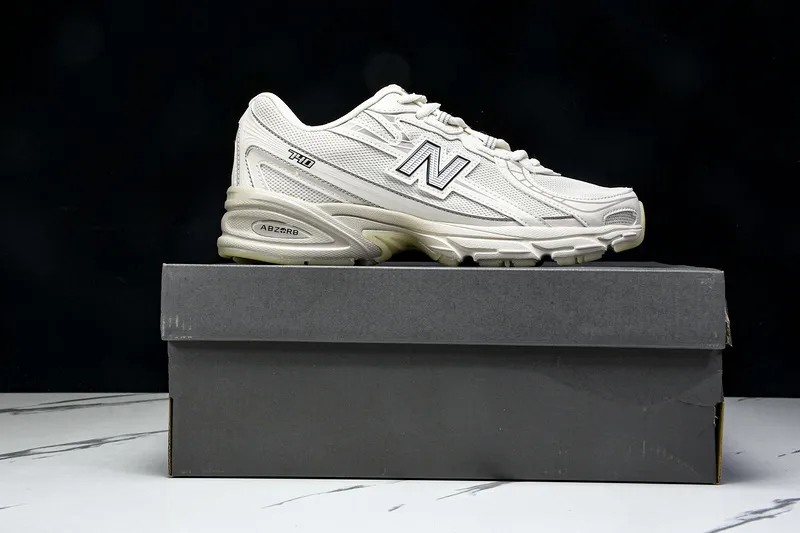Nuovo equilibrio 740 Capodanno Lunare 2025 MOONBEAM SKU-U740LN1(5).webp