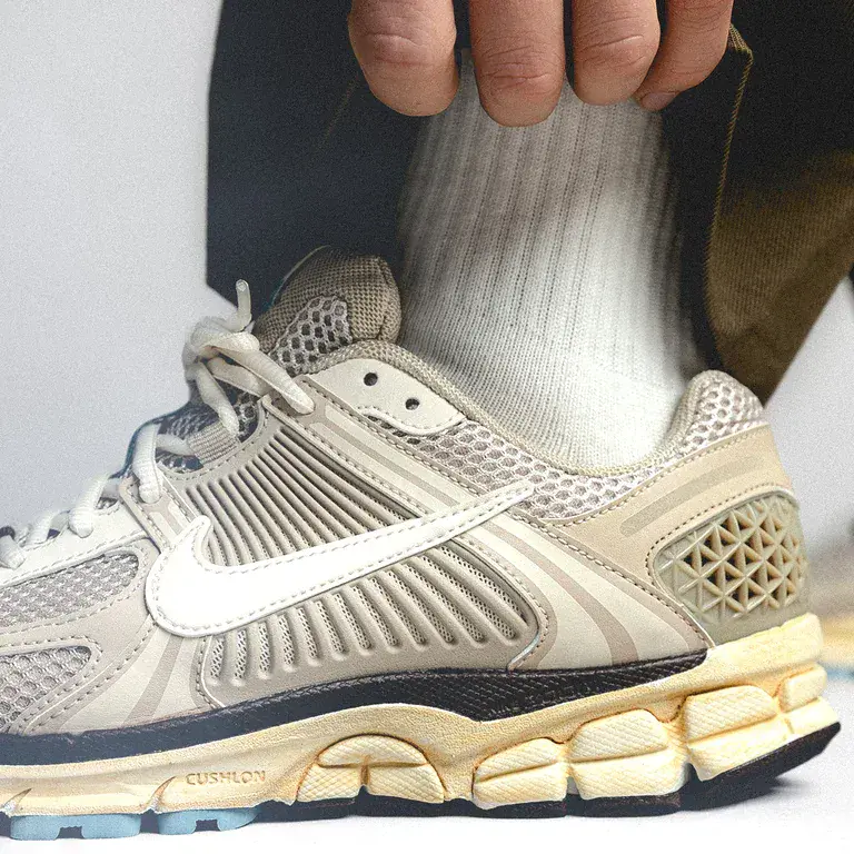 Nike Air Zoom Vomero 5 Beige SKU-FB8825-111(2).webp