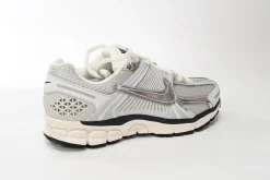 Nike Air Zoom Vomero 5 Metallic Zilver SKU-FD0884-025(17).webp