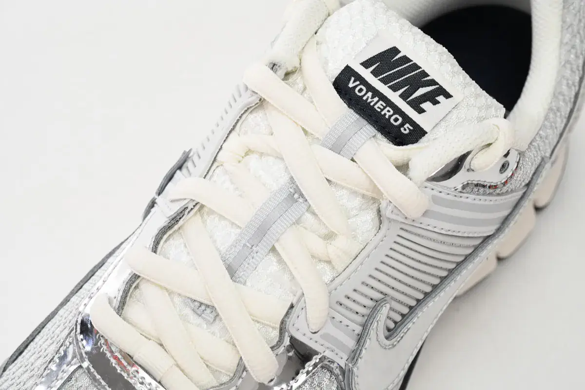 Nike Air Zoom Vomero 5 Metallic Zilver SKU-FD0884-025(19).webp