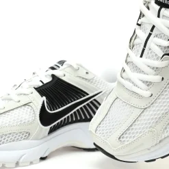 Nike Zoom Vomero 5 Blanche Noir SKU- FB9149-101(2).webp