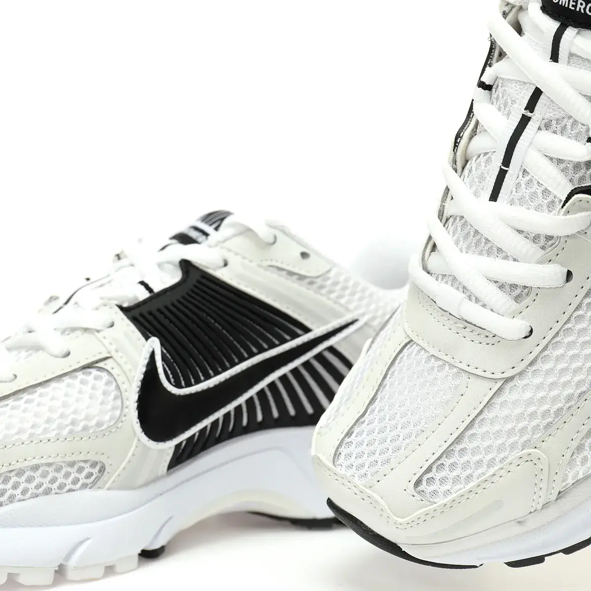 Nike Zoom Vomero 5 Blanche Noir SKU- FB9149-101(2).webp
