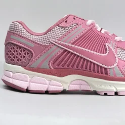 Nike Zoom Vomero 5 Elementair Roze SKU-FJ2028-600(4).webp