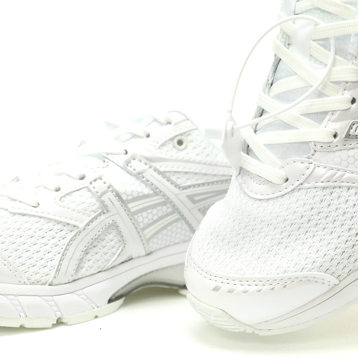 ASICS Gel-DS Trainer 14 Triple White SKU-1203A608-100(5).webp