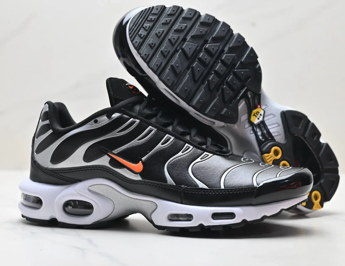 Nike Air Max Plus Golf Black Metallic Silver Total Orange SKU-FZ4150-002(3).webp