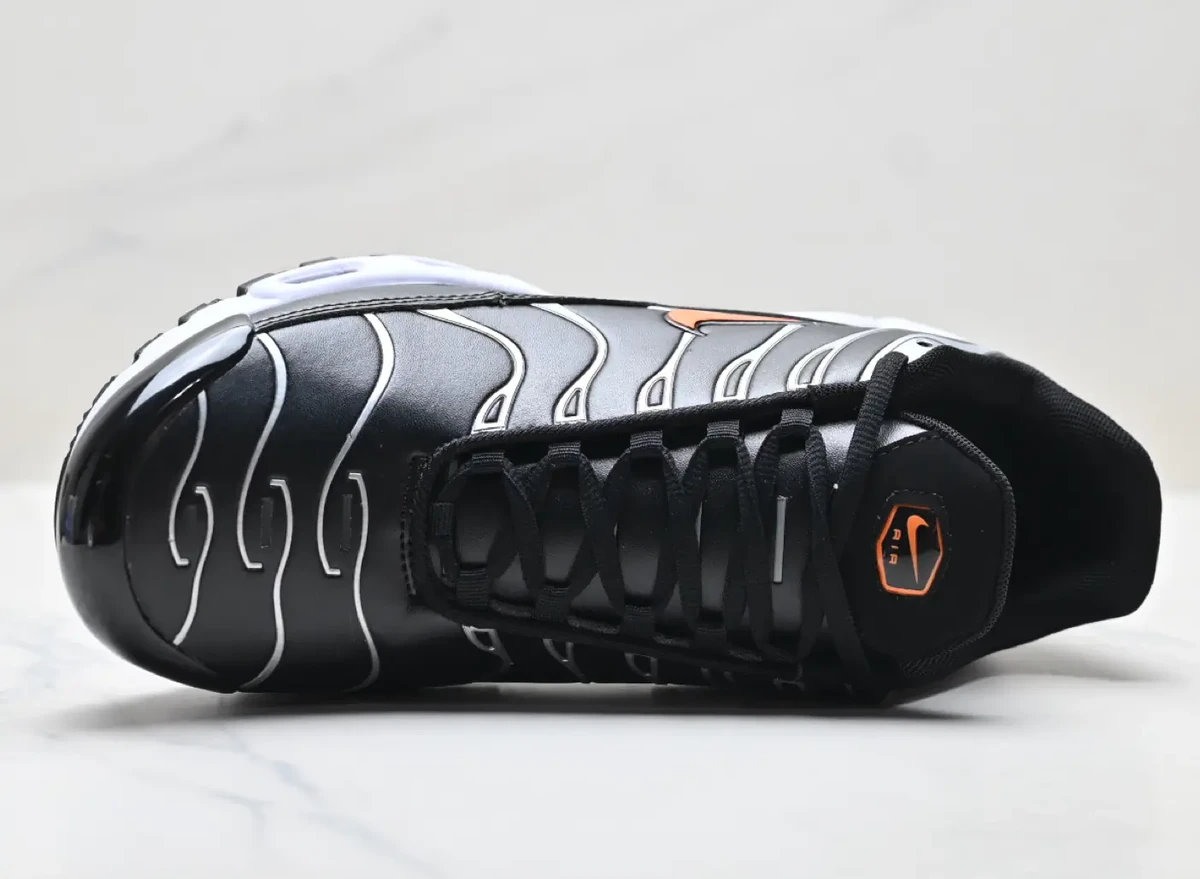 Nike Air Max Plus Golf Black Metallic Silver Total Orange SKU-FZ4150-002(4).webp