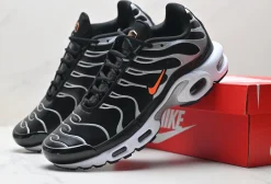Nike Air Max Plus Golf Black Metallic Silver Total Orange SKU-FZ4150-002(7).webp